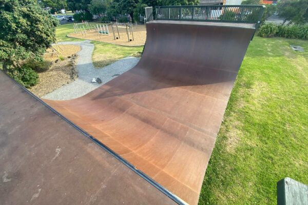 skate_finder_nz_aaron_martin_easte_skate_club_onehunga_vert_ramp_skatepark_1