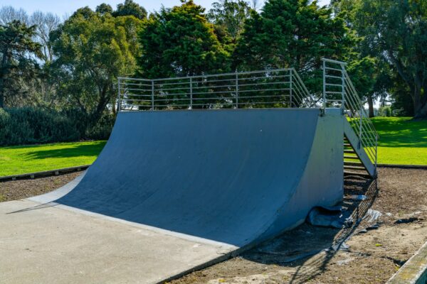 Bromley_Mini_Skate_Ramp_christchurch_skate_parks_skatefinder_small_215-min