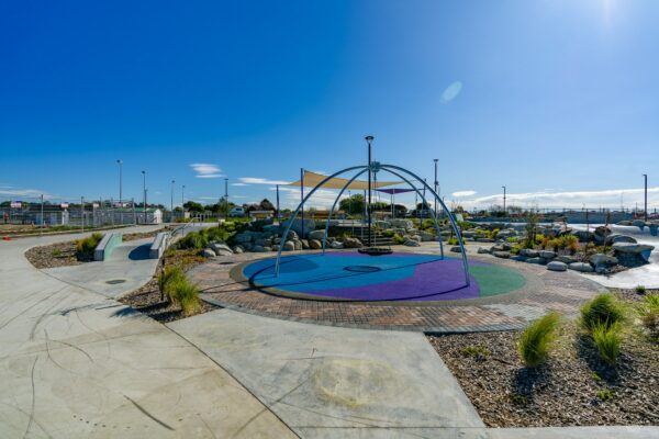 Rolleston_Reserve_christchurch_skate_parks_skatefinder_small_108-min